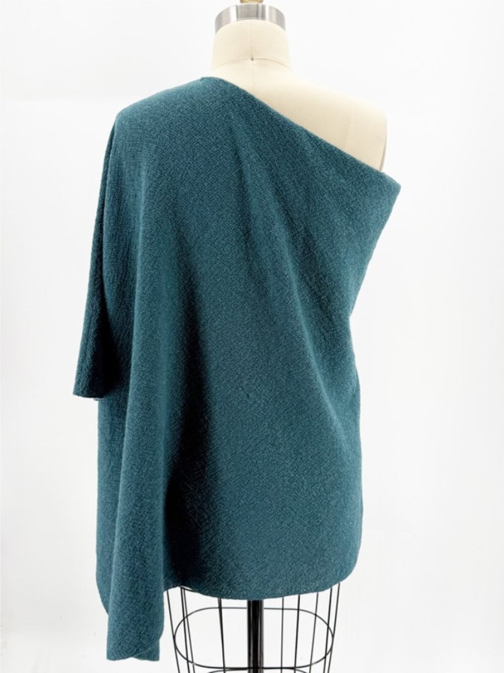 EILEEN FISHER Superfine Merino Poncho in Regenerative Wool Basic Length Teal O/S - Picture 4 of 10